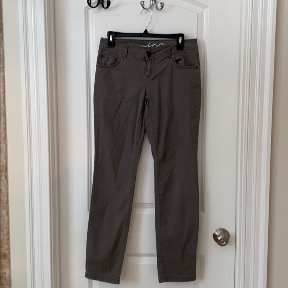 Inc Curvy fit Skinny leg Size 4 Gray jeans